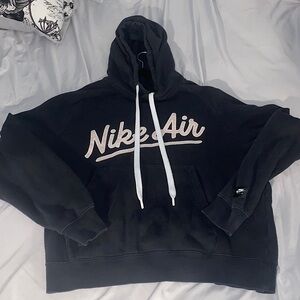 Nike hoodie (Men’s L)